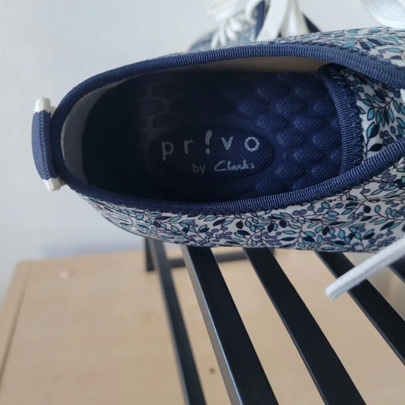 Blue Pr!vo By Clarks Tangelo Floral Sneakers (size: 8M) - Picture 8 of 16